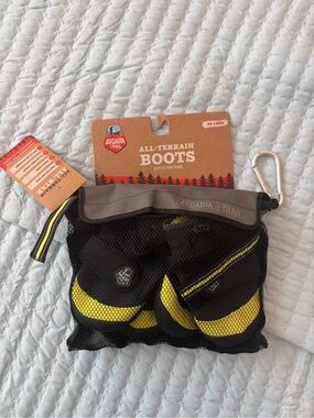 Arcadia All-Terrain Dog Boots - Black & Yellow